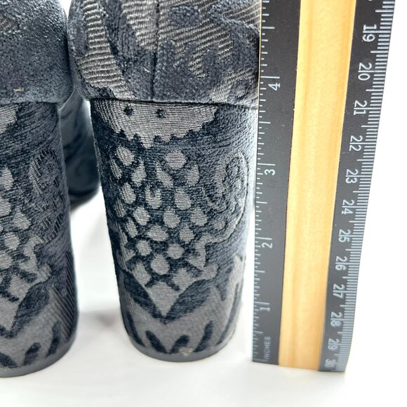 Nine West Womens Size 7.5 Black Tapestry Block Heels Pumps Shoes - Picture 13 of 13